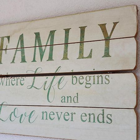 Family Apartment Near Old Town موستار المظهر الخارجي الصورة