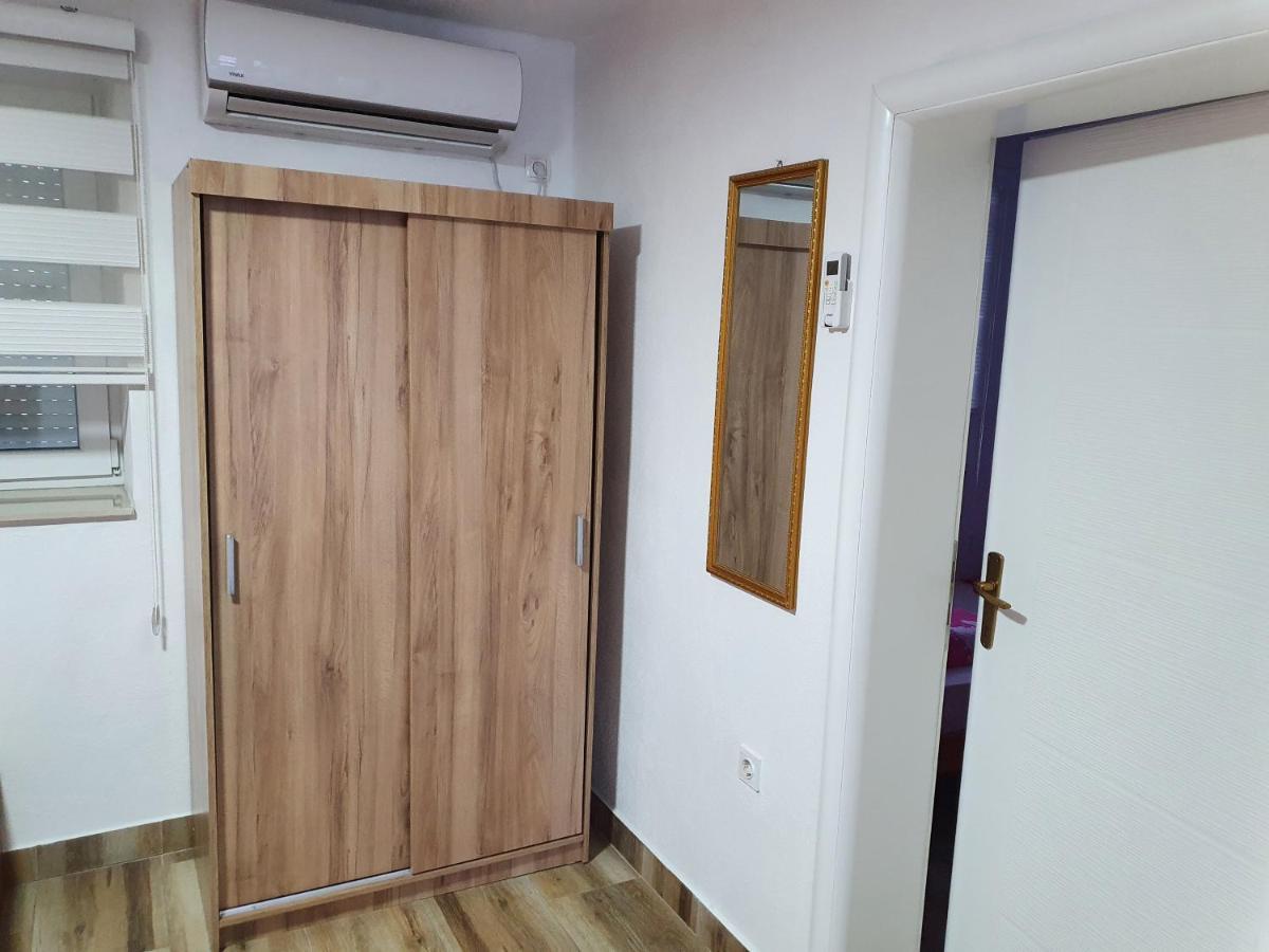 Family Apartment Near Old Town موستار المظهر الخارجي الصورة