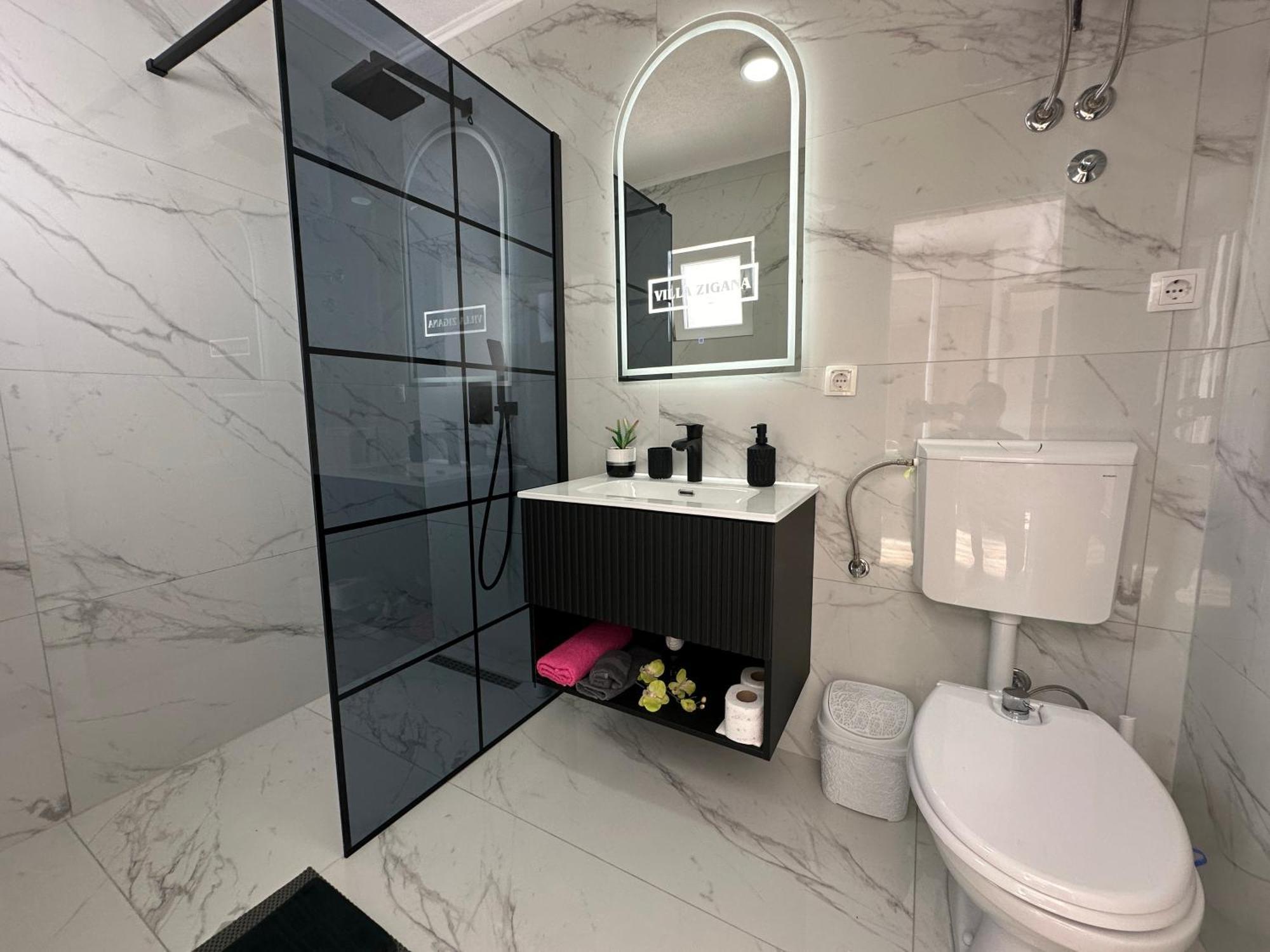 Family Apartment Near Old Town موستار المظهر الخارجي الصورة